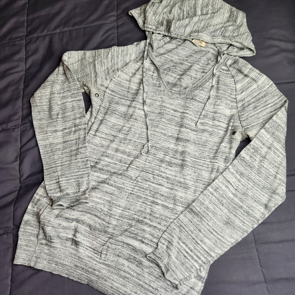 G. H. Bass & Co Lightweight Hooded Sweater
